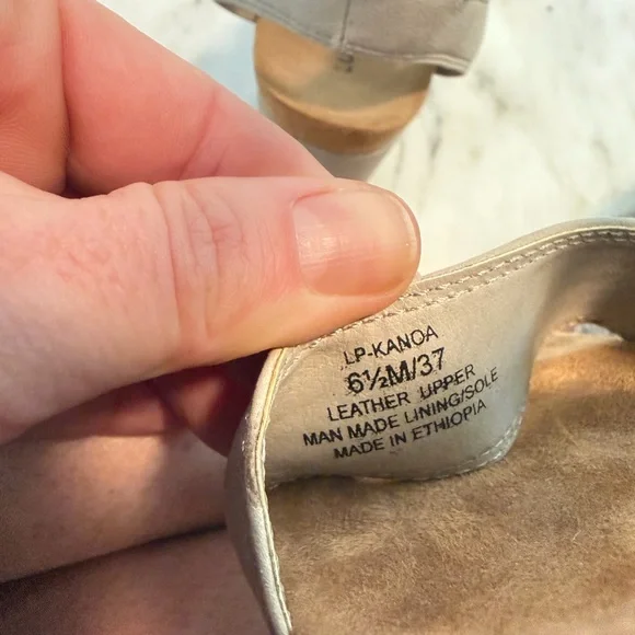 Lucky Brand Konoa Women’s 6.5 Light khaki stone leather ankle strap wedge sandal - Picture 10 of 10